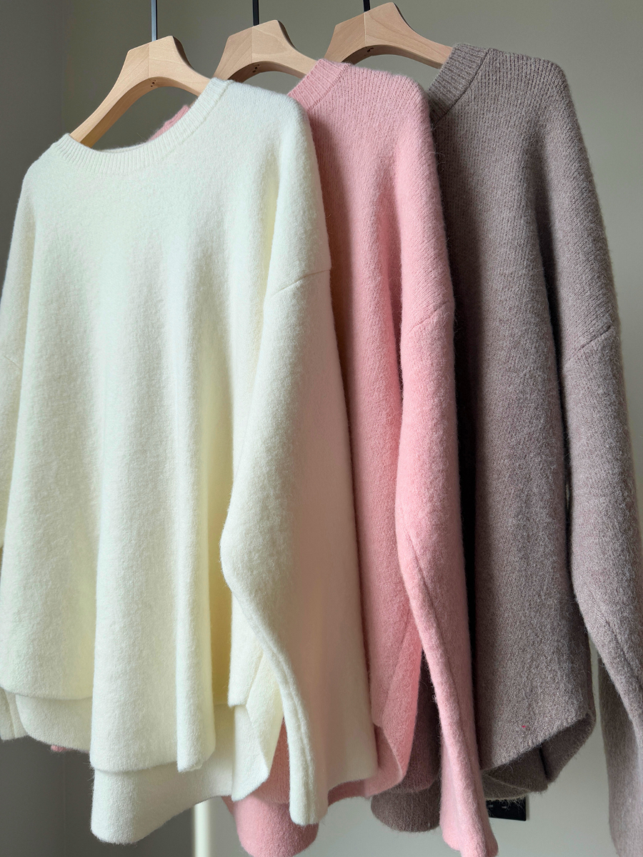 Kristine Oversized Sweater-The Black Bow-