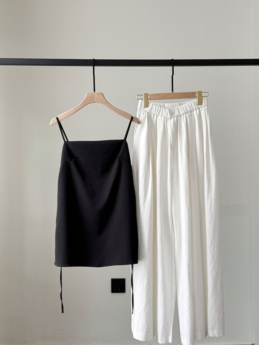 Jabre Flare Cami Top (Discounted-S size)-The Black Bow-