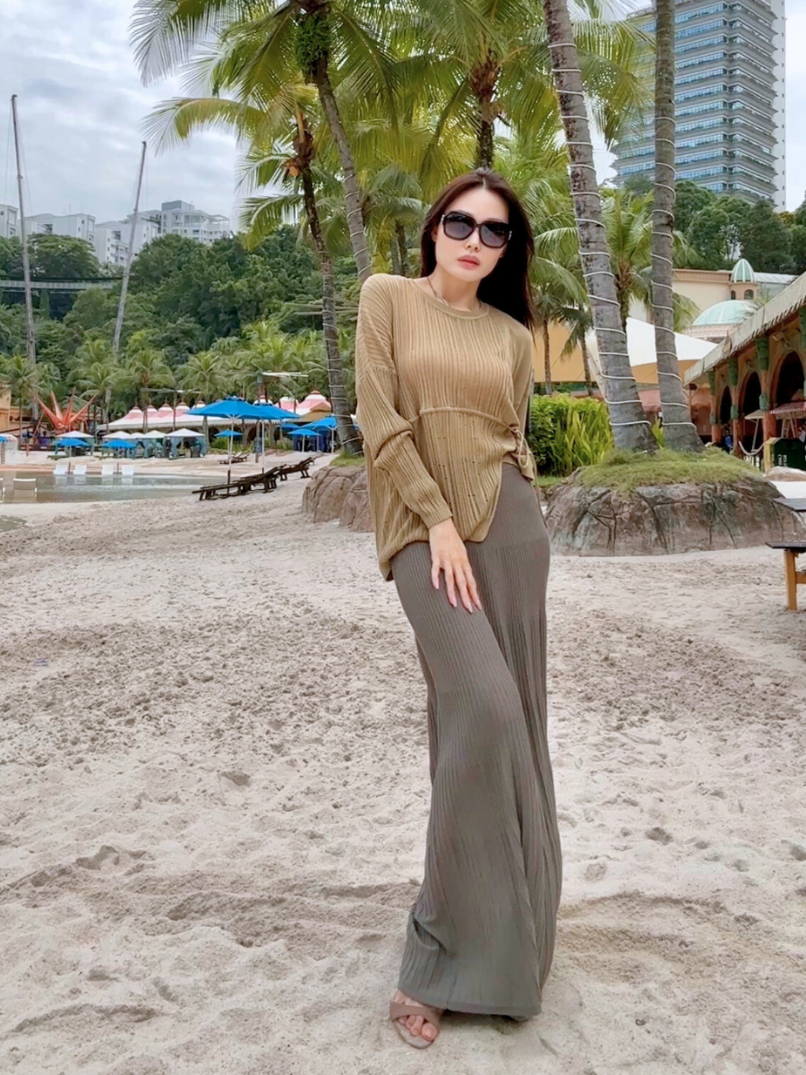 Emma Pleated Maxi Skirt