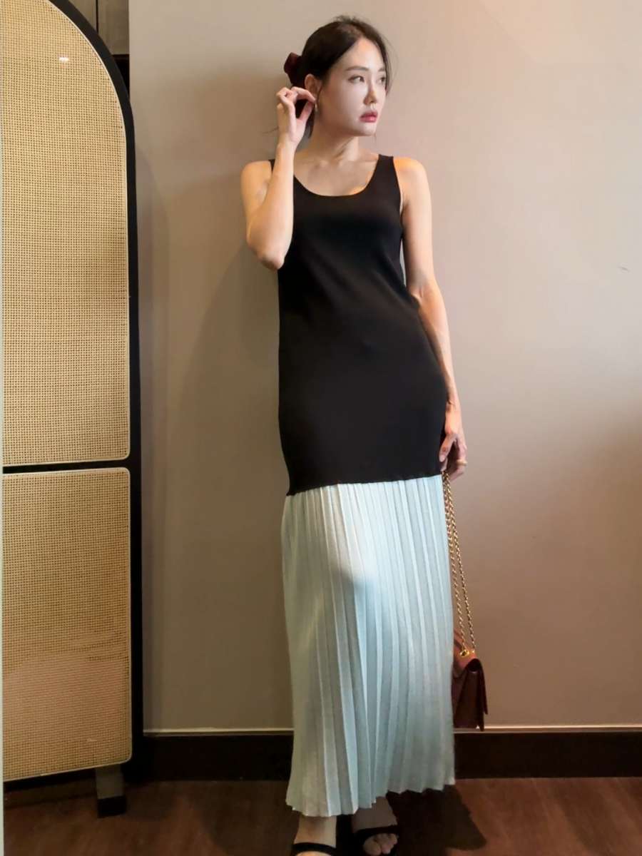 Elise Color Block Pleated Patchwork Knit Dress