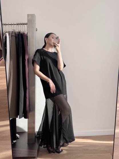 Vivay Flowy Panel Dress