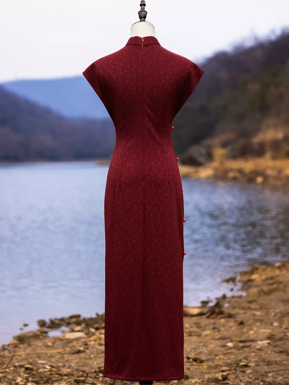 Ya Cen Crane Embroidered Cap Sleeve Cheongsam
