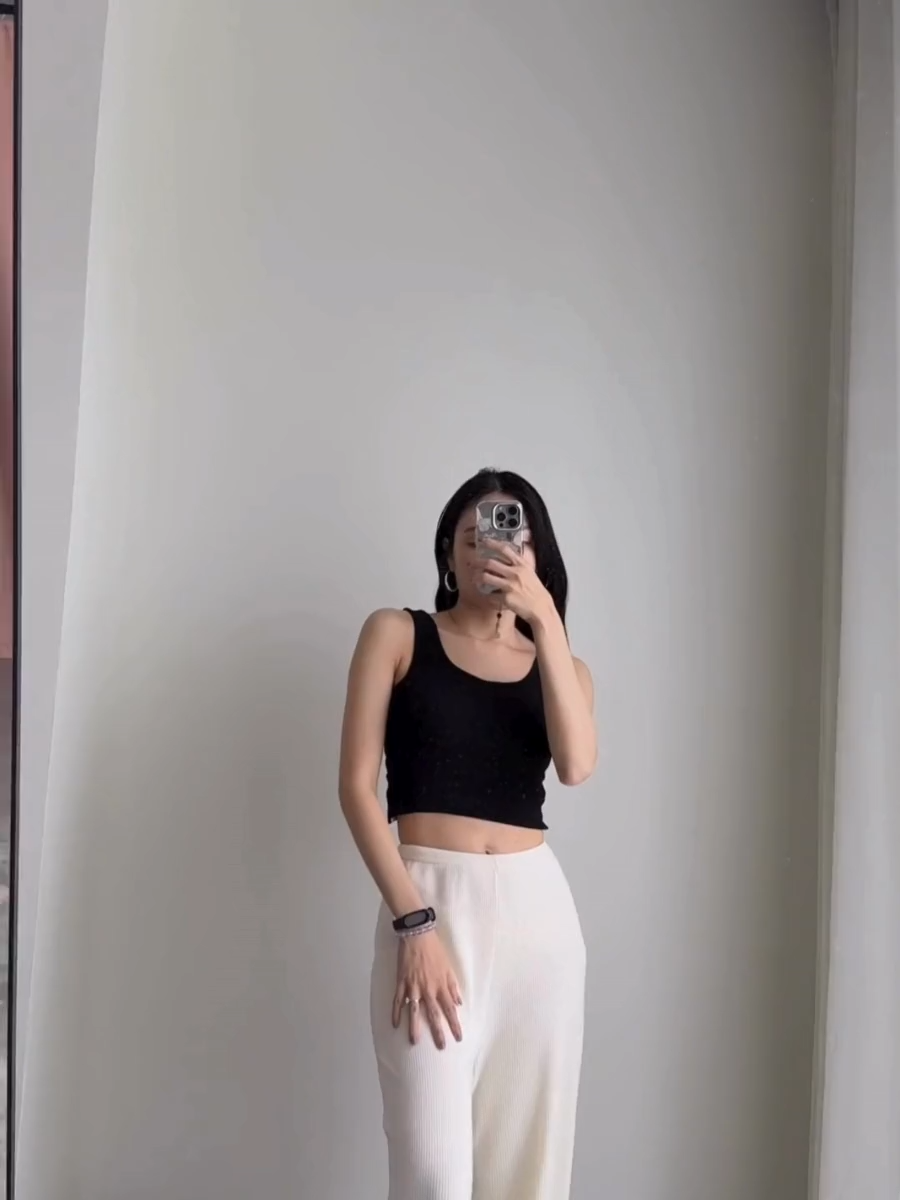 Quyen Crossed Low Back Padded Top
