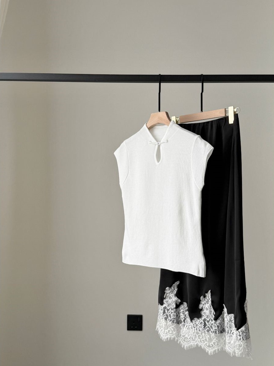 Zhi Qiu Oriental Knit Top with Pankou (Rejected-Free size)-The Black Bow-