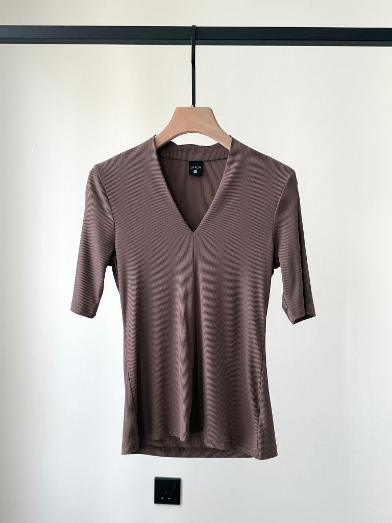 Katalynn Mid Sleeve V-Neck Knit Top