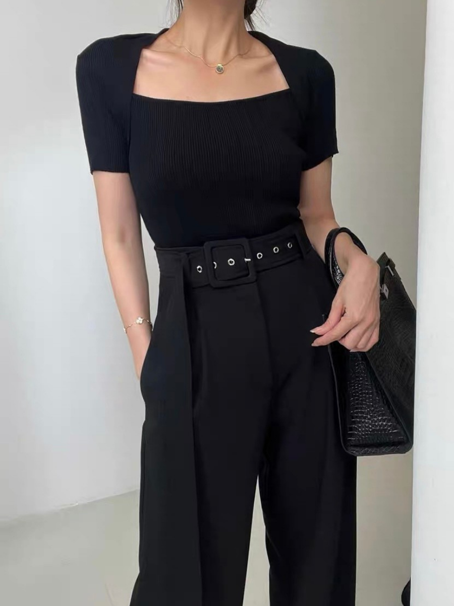 Fabianco Queen Anne Collar Knit Top