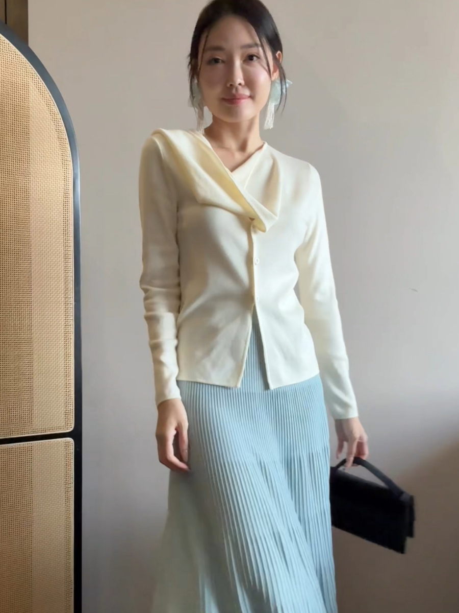 Ebbey Asymmetric Collar Long Sleeve Knit Top