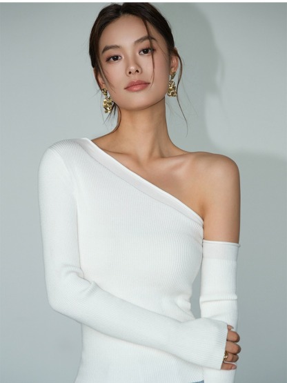 Moriah Asymmetric One Shoulder Top-The Black Bow-