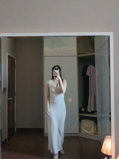 Gaspard V-Neck Maxi Dress