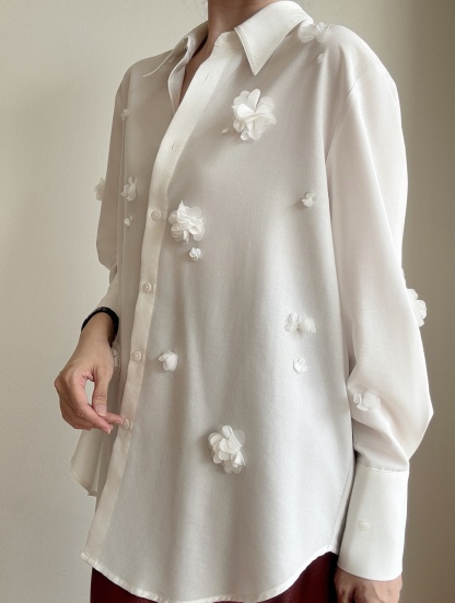 Leona Detailed 3D Floral Shirt 
