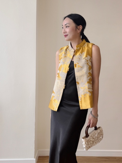 Shuang Xi Oriental Vest