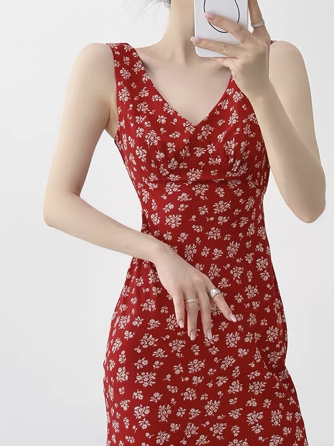 Kylian V-Neck Floral Dress