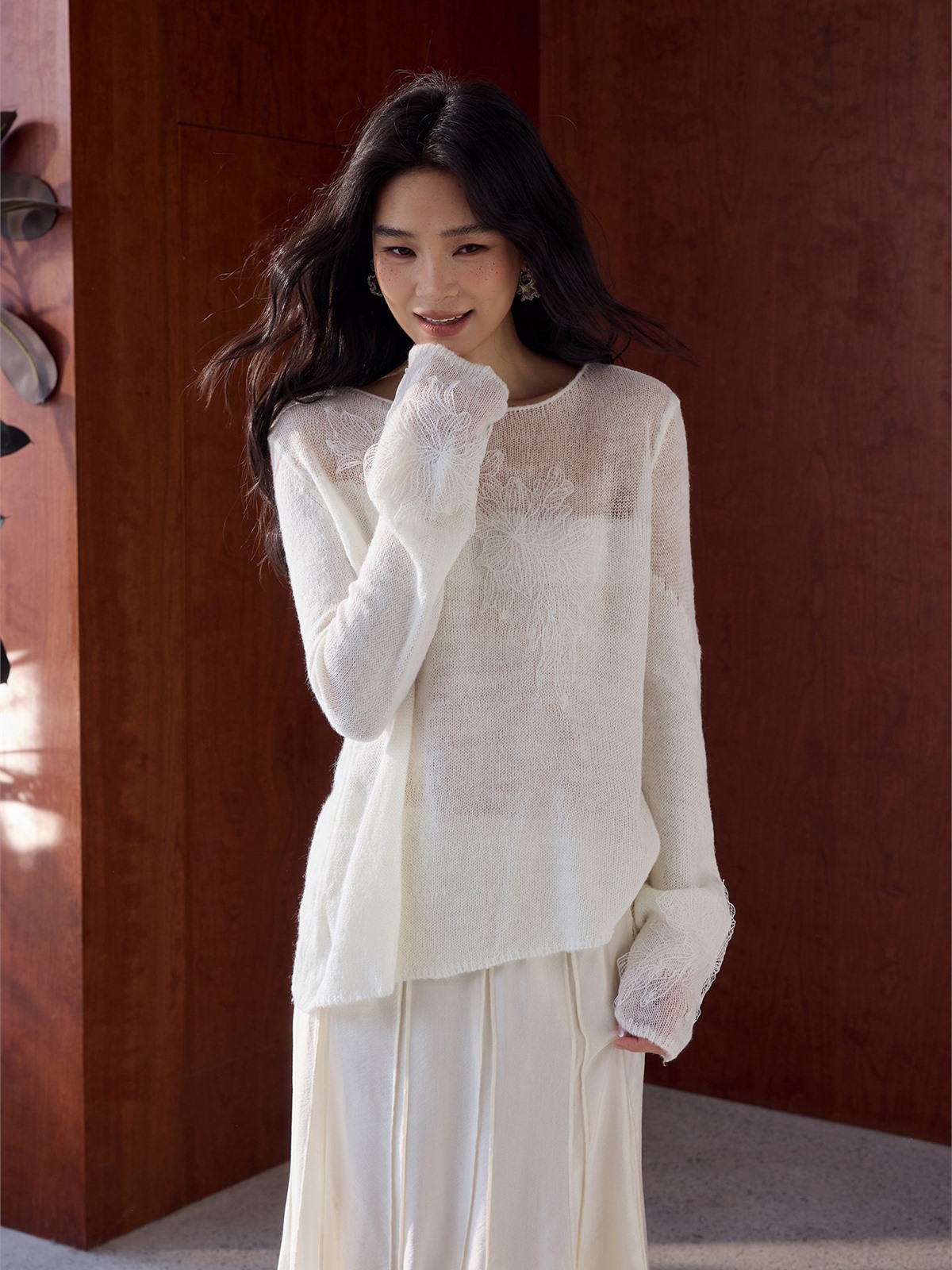 Hera Graceful Floral Sheer-Knit Long-Sleeve Top