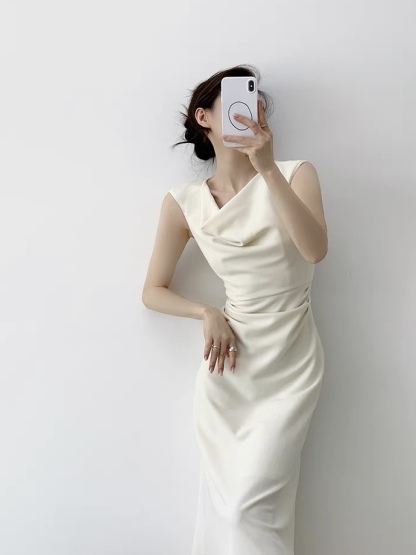 Kairav Swing Collar Dress 