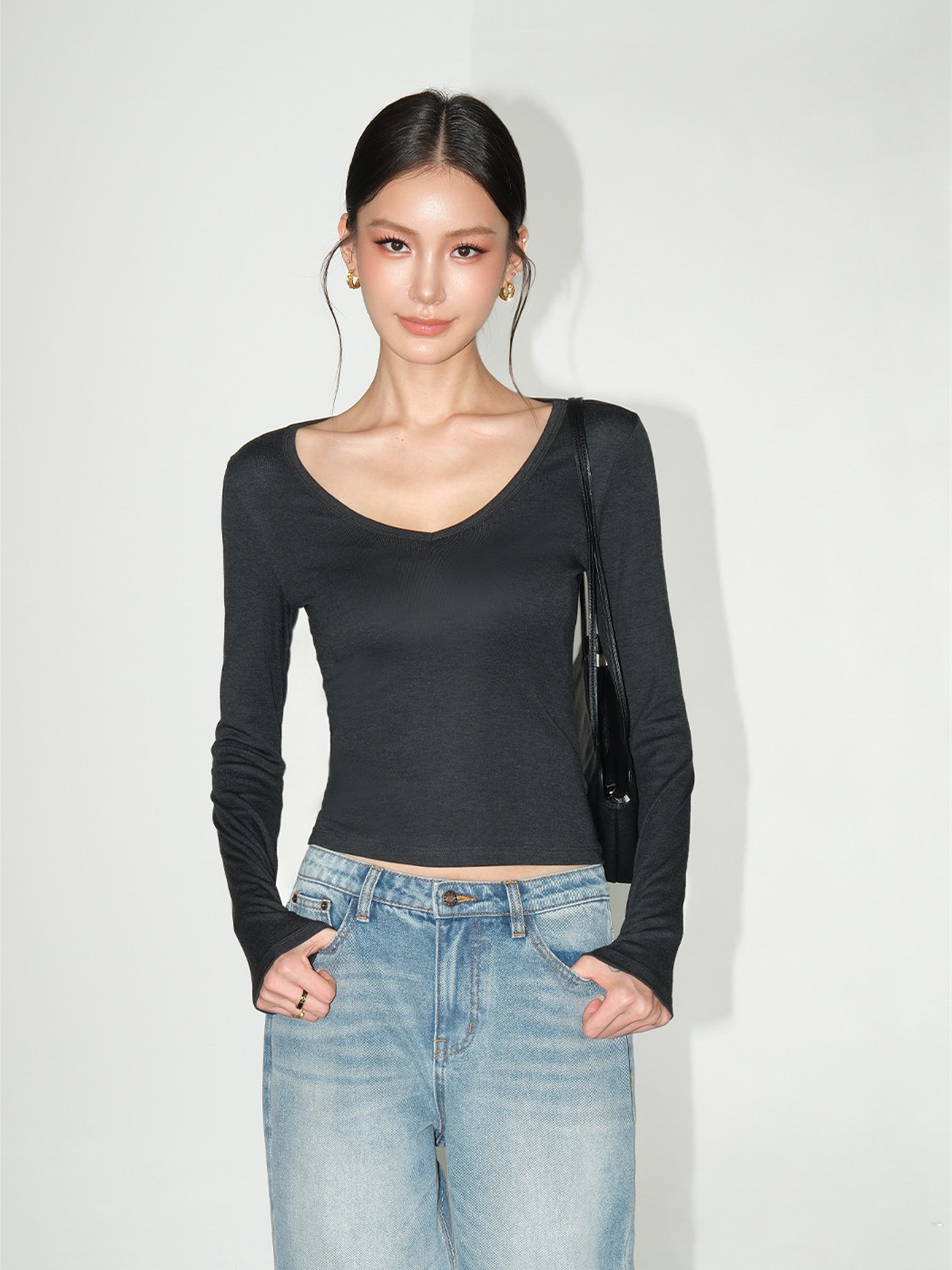 Linnea V-Neck Long-Sleeve Knit Top