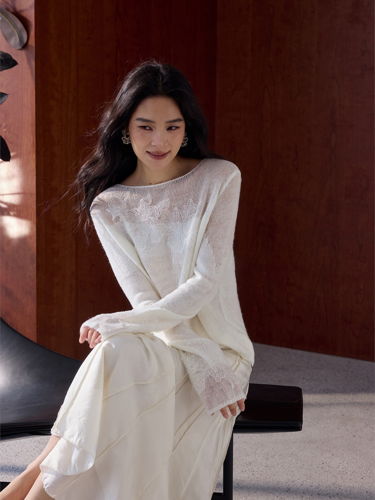 Hera Graceful Floral Sheer-Knit Long-Sleeve Top