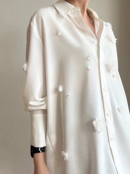Leona Detailed 3D Floral Shirt 