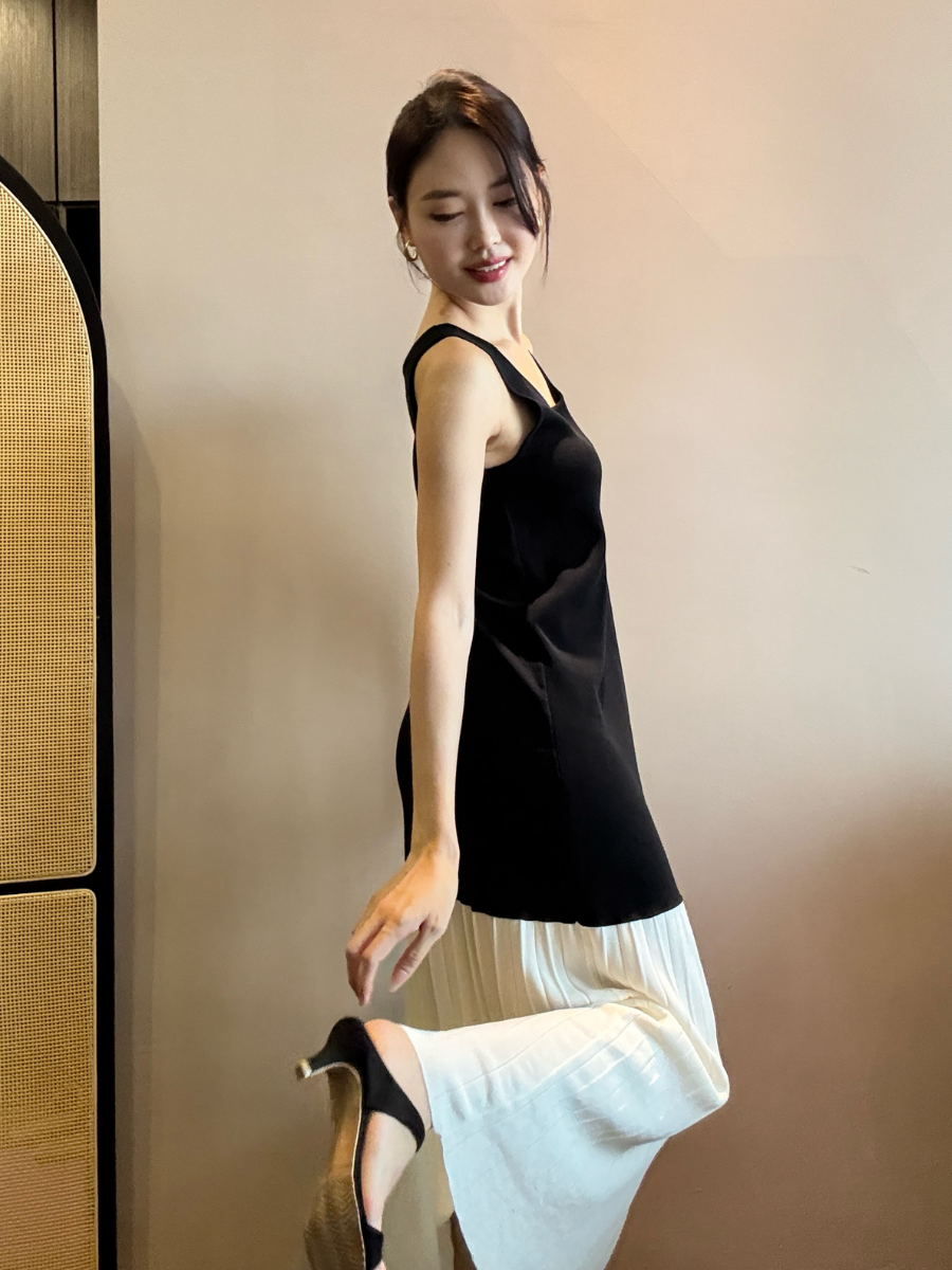Elise Color Block Pleated Patchwork Knit Dress