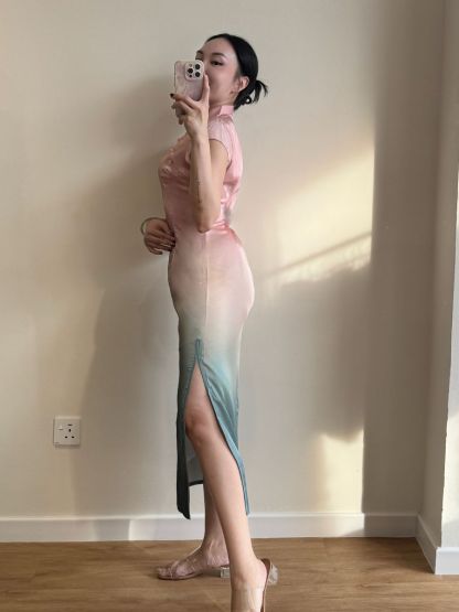 Ci Ai Gradient Colour Cheongsam