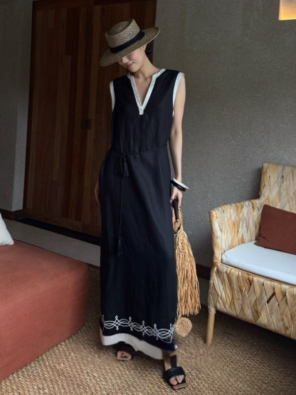 Wran Sleeveless Maxi Dress