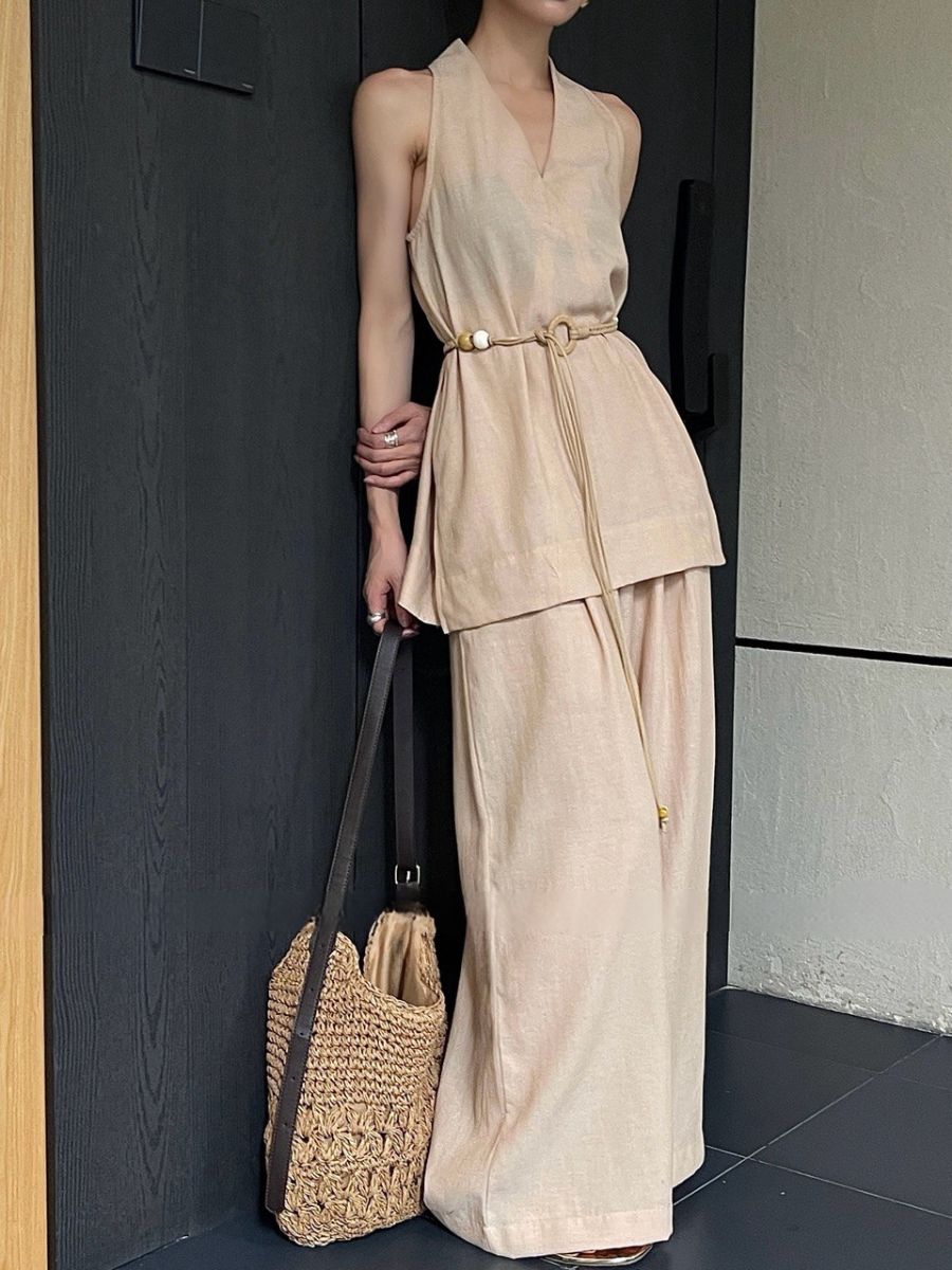 Aavya V Collar Top & Wide Leg Pants Set