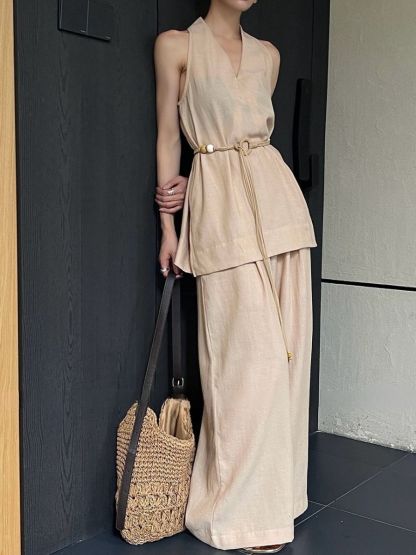 Aavya V Collar Top & Wide Leg Pants Set