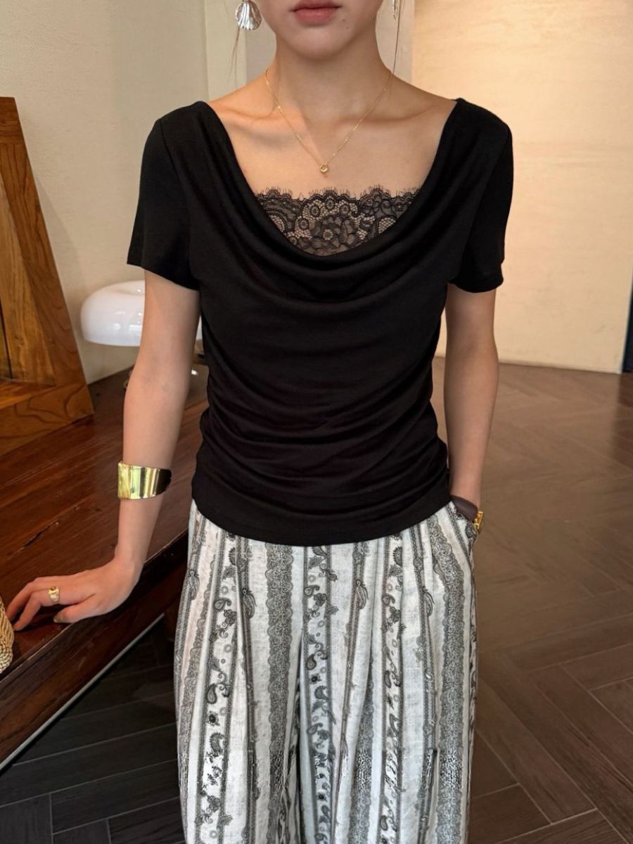 Pippa Lacey Trim Swing Collar Blouse