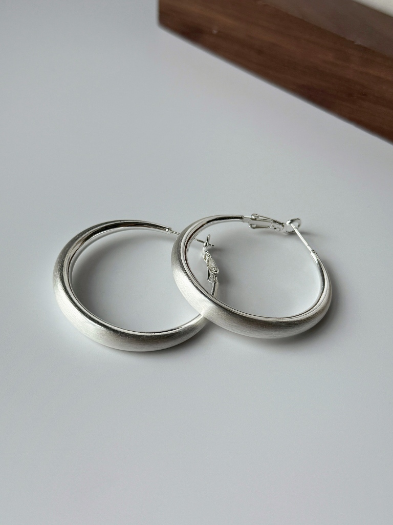 Zahra Frosted Hoop Earrings
