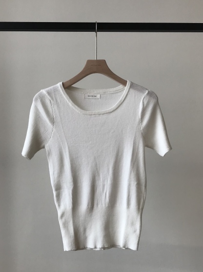 Vane Round Neck Knit Top