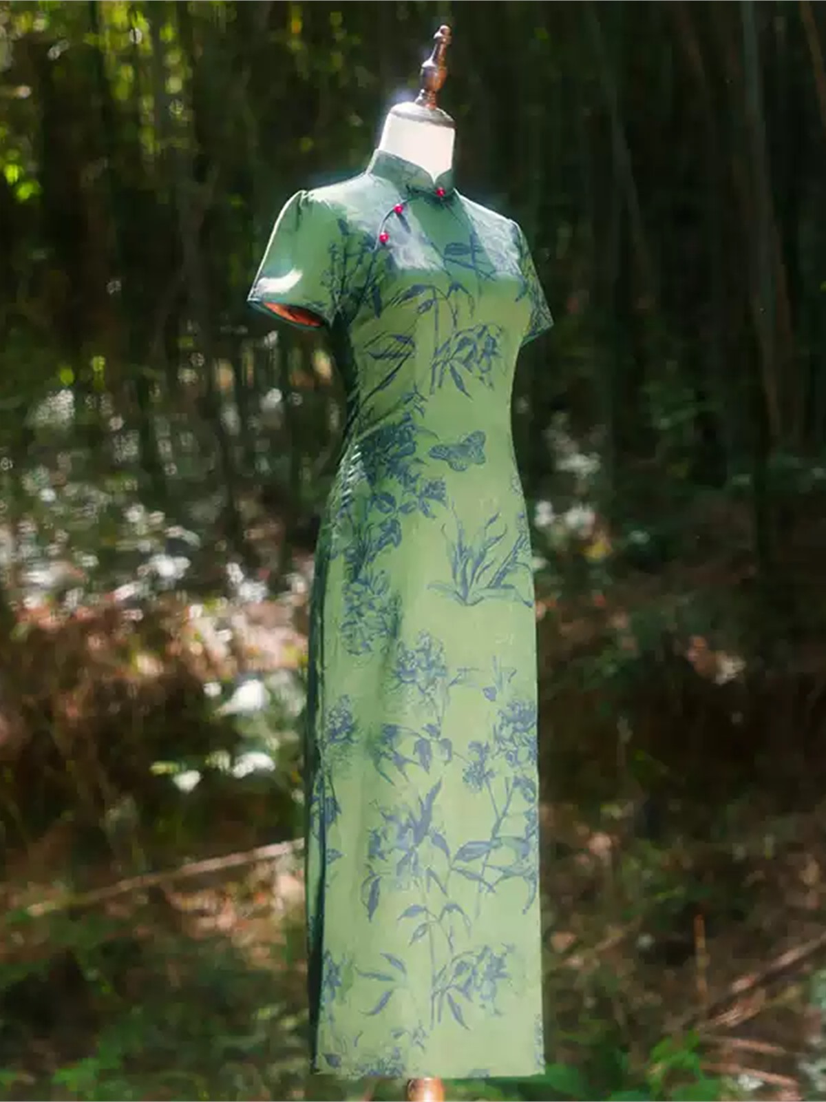 Yun Chai Botanical Print Short Sleeve Cheongsam