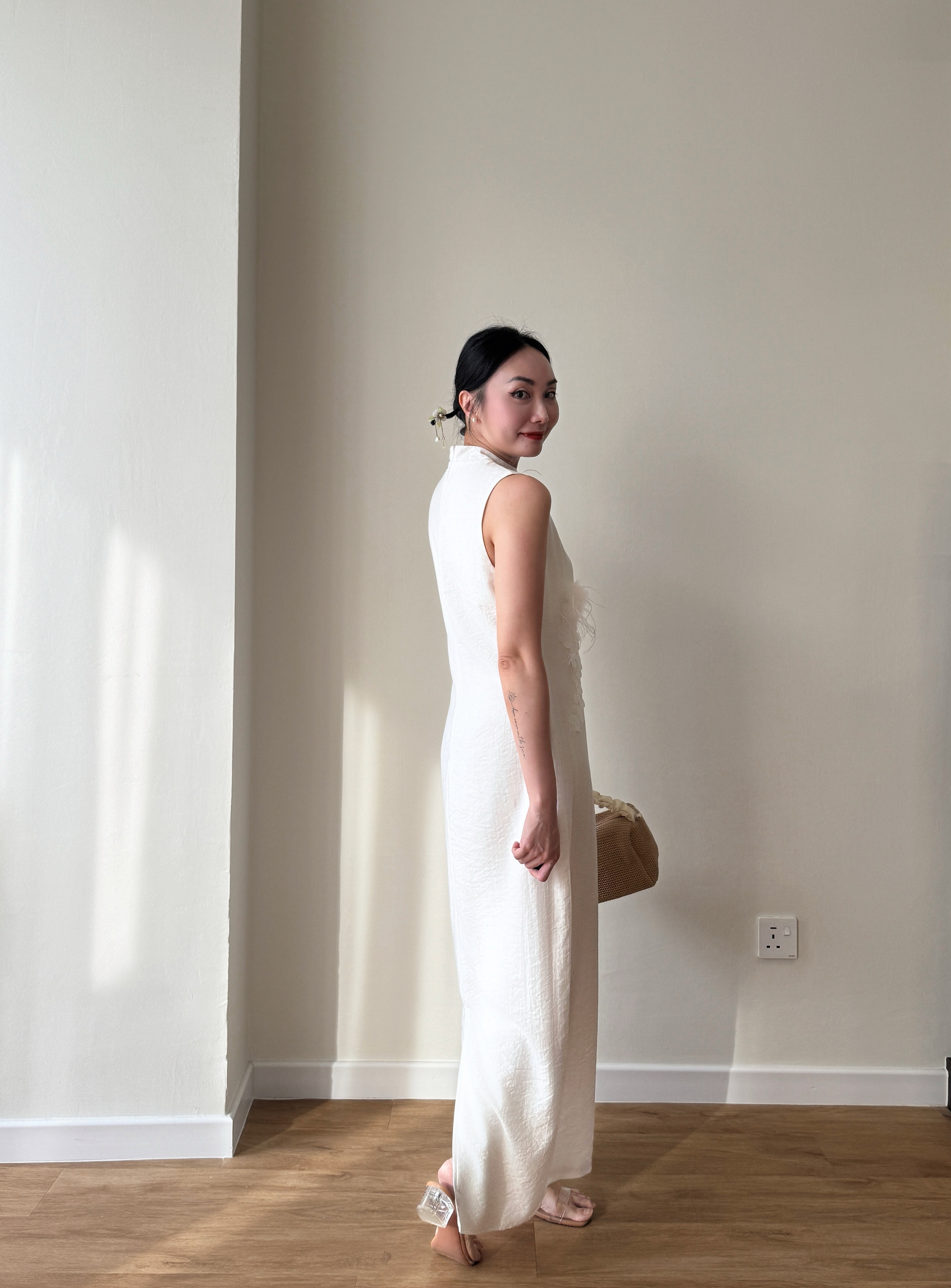 Li Bai Straight Cut Sleeveless Cheongsam