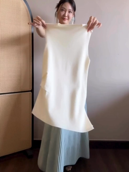 Emma Pleated Maxi Skirt