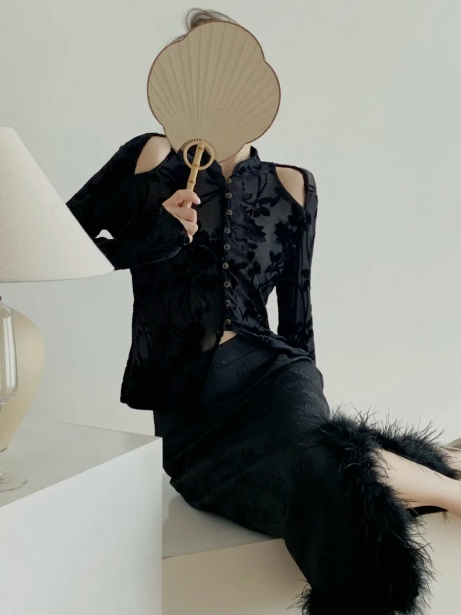 Ling Yun Feather Trim Jacquard Oriental Skirt-The Black Bow-