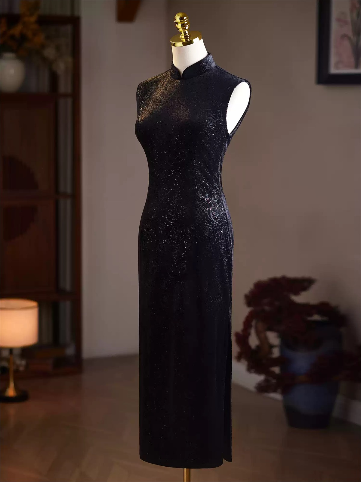 Yun An Floral Jacquard Sleeveless Cheongsam