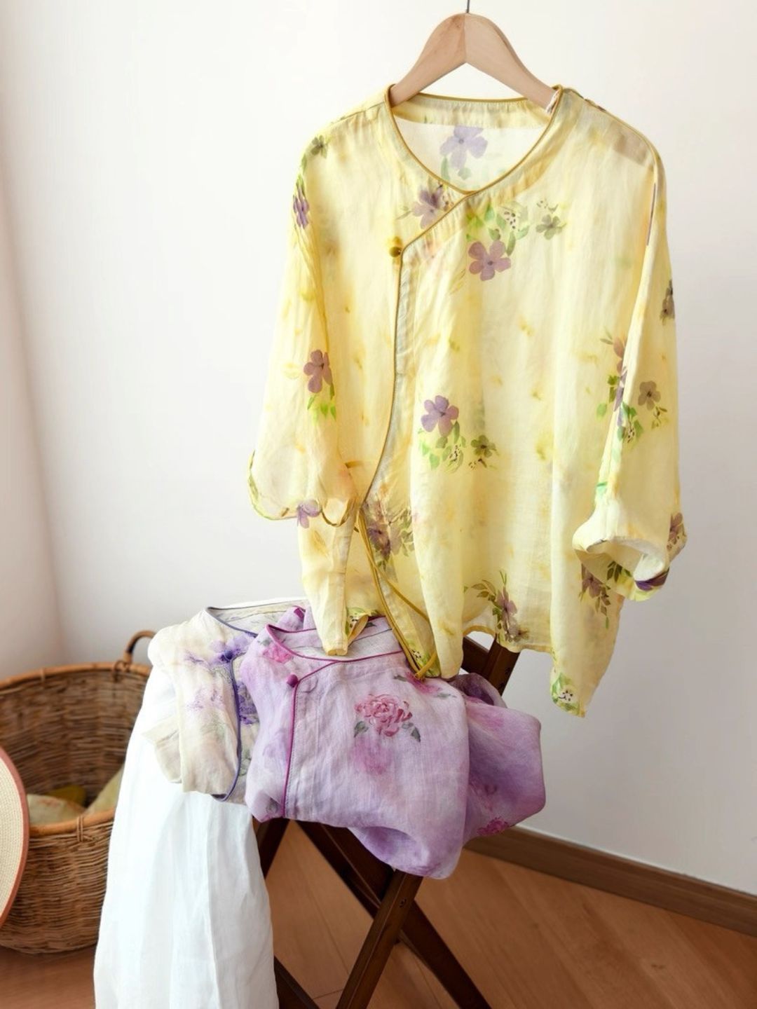 Ling Fu Ramie Oriental Top