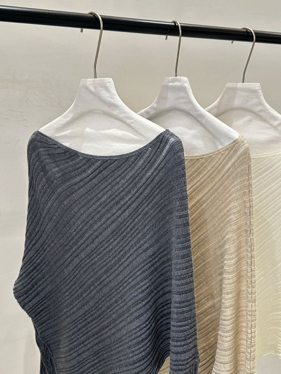 Phineas Cape Shawl