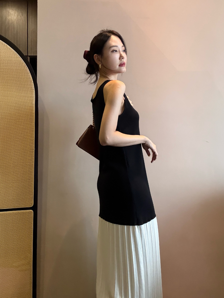 Elise Color Block Pleated Patchwork Knit Dress