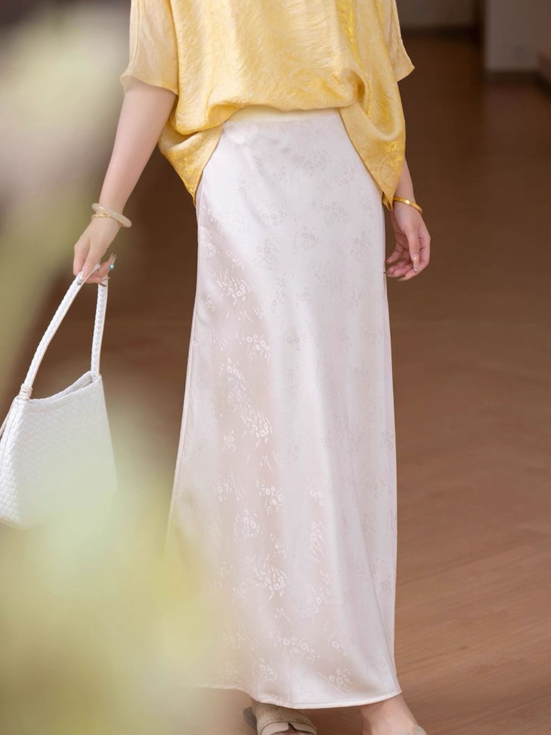 Ling Da Floral Embossed Satin Skirt