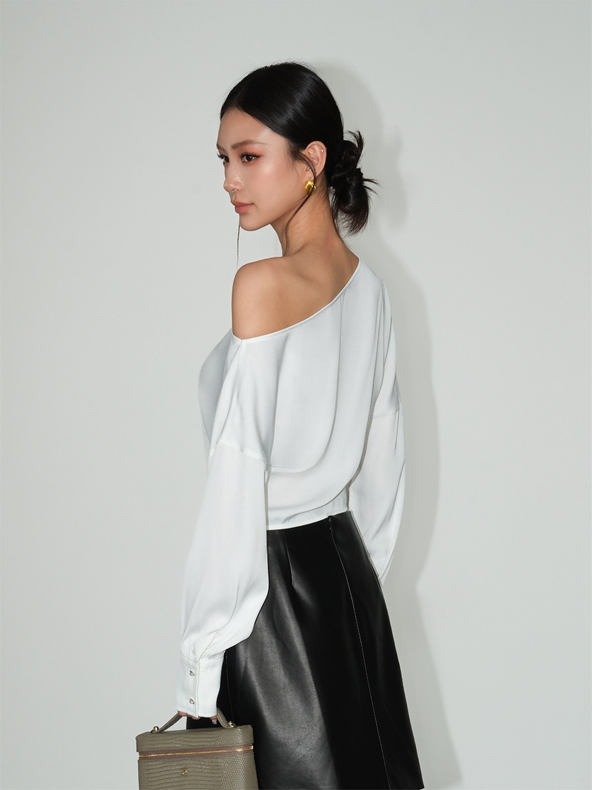 Levina One-Shoulder Cropped Blouse