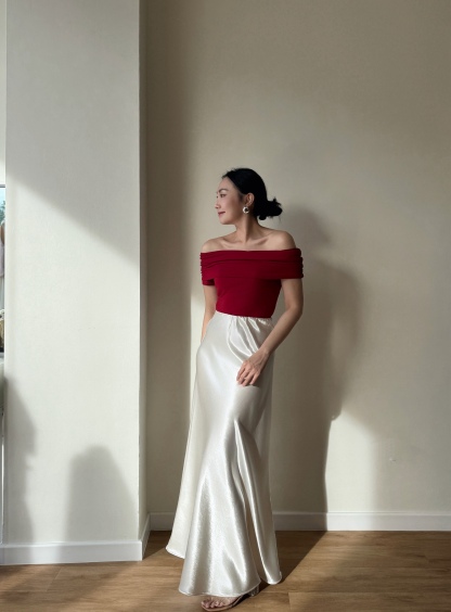 Gabrielle Off Should Top