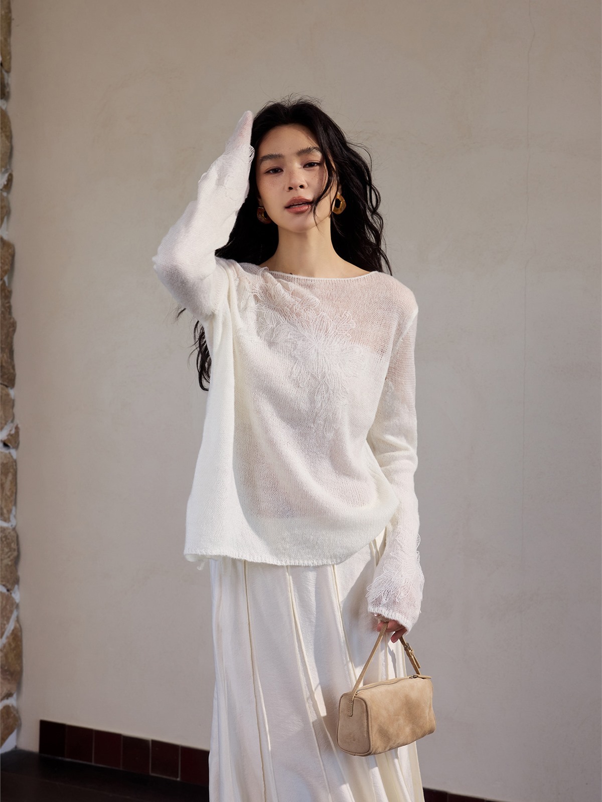 Hera Graceful Floral Sheer-Knit Long-Sleeve Top