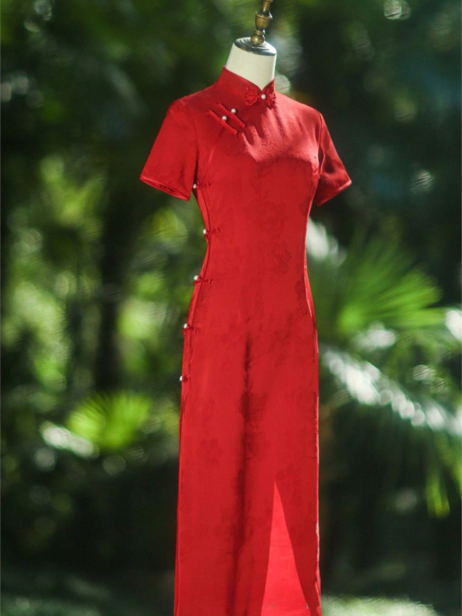 Yun Biao Floral Jacquard Short Sleeve Cheongsam