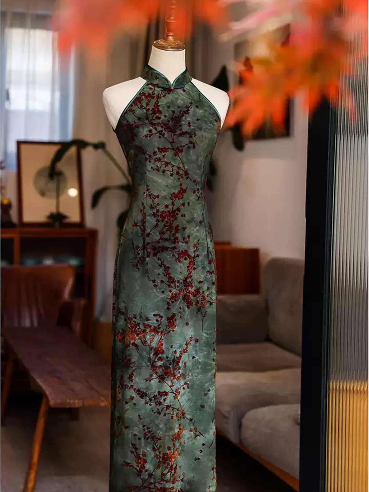 Ya Bi Floral Halter Cheongsam