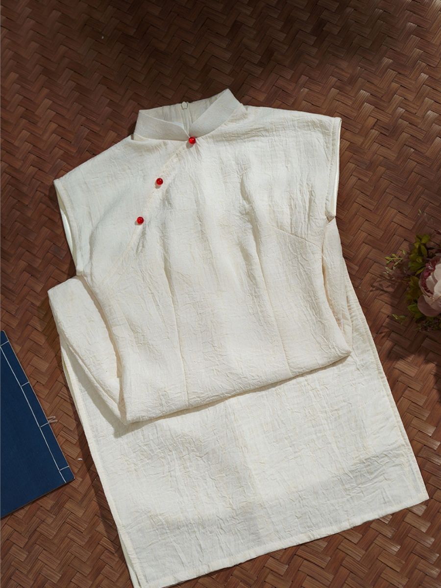 Yun Da Textured Sleeveless Cheongsam