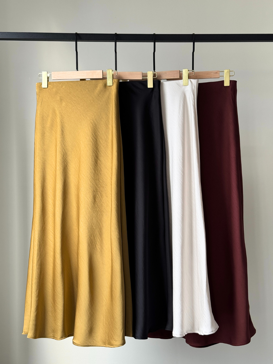 Audrey Textured Satin Bias Cutting Skirt-The Black Bow-