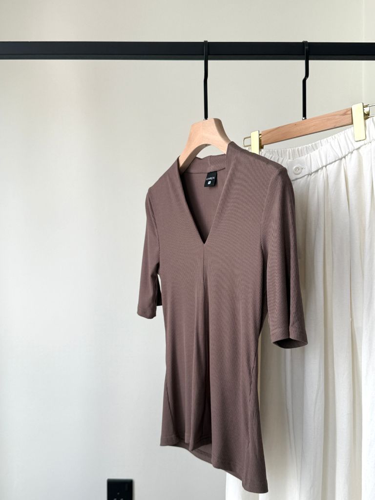 Katalynn Mid Sleeve V-Neck Knit Top