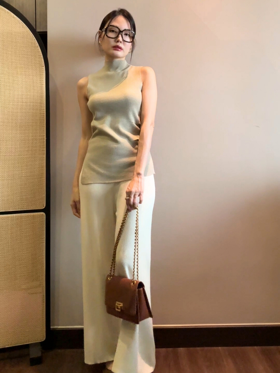 Elle High Neck Sleeveless Knit Top