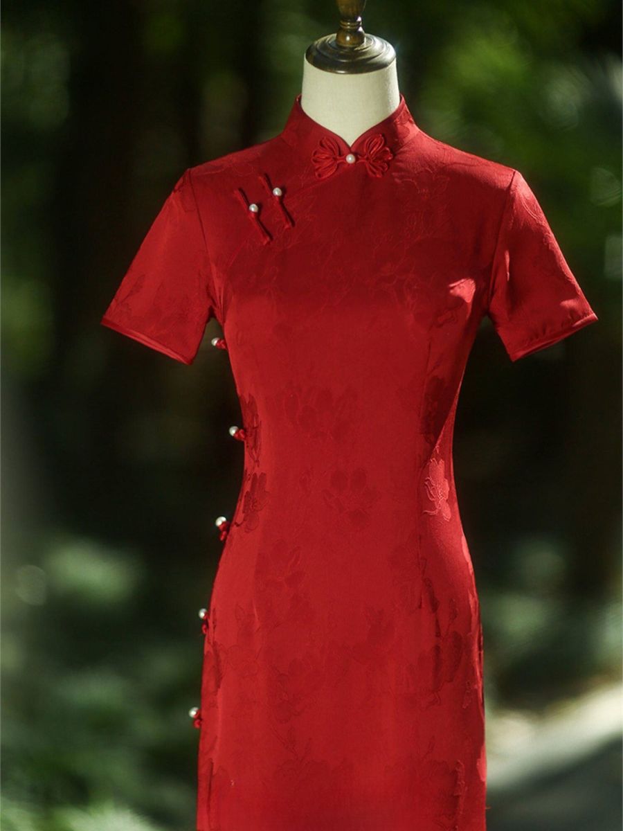 Yun Biao Floral Jacquard Short Sleeve Cheongsam