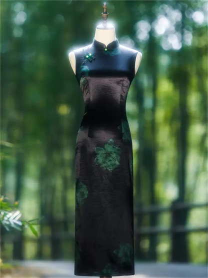 Ya Chai Floral Print Sleeveless Cheongsam