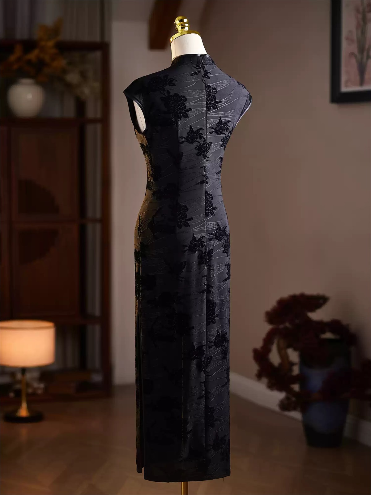 Yun Can Floral Flocked Cap Sleeve Cheongsam
